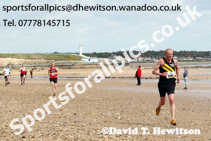 Pier to Pier, South Shields to Roker. Photo: David T. Hewitson/Sports for All Pics